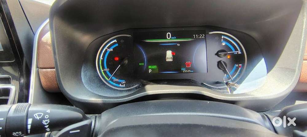 Toyota Innova Hycross 2.0 Vx (o) Hybrid 7 Str, 2025, Cng & Hybrids