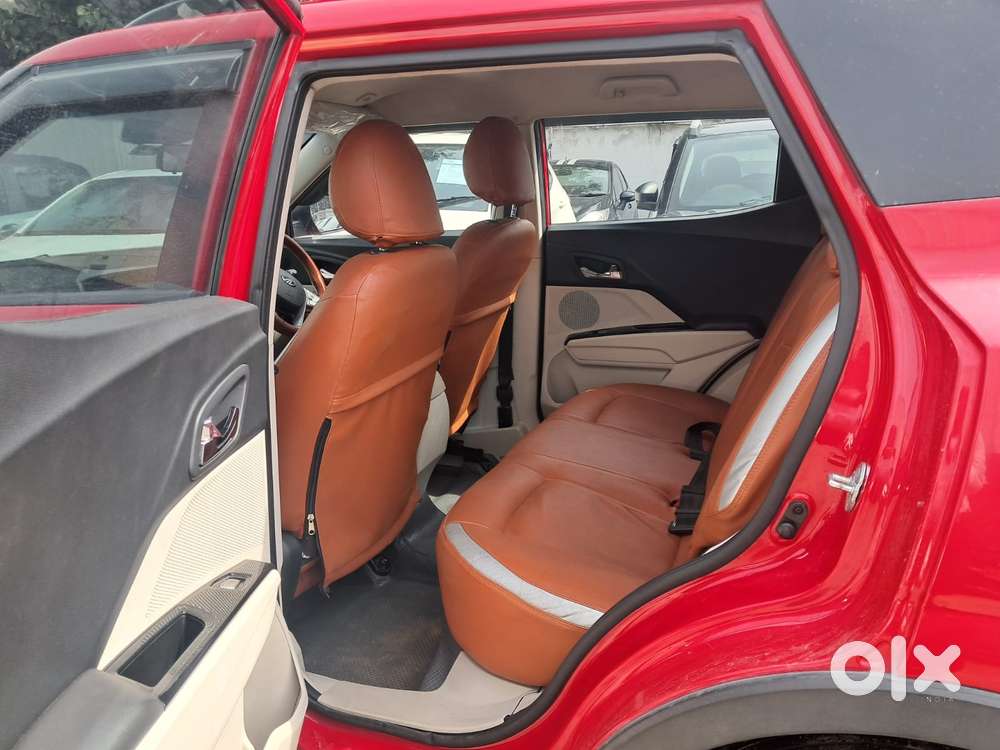 Mahindra Xuv300 W8, 2022, Petrol