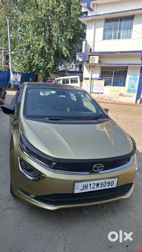 Tata Altroz Top Model.