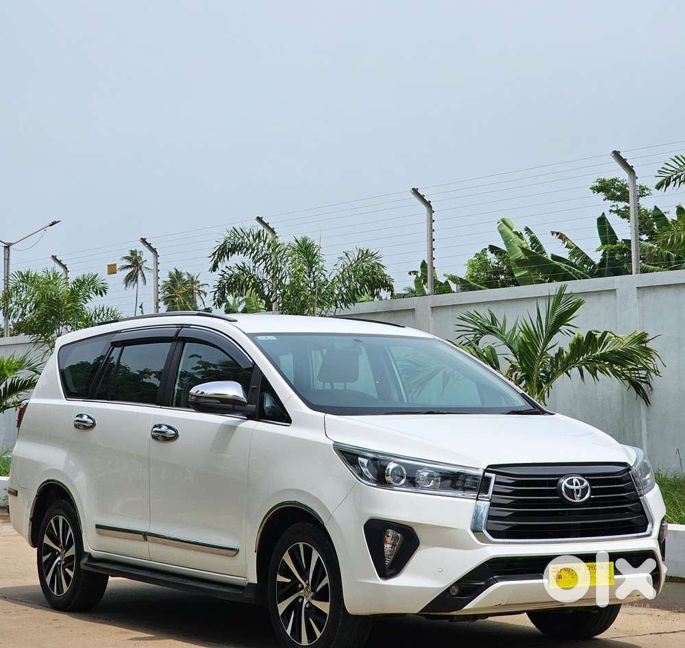 Toyota Innova Crysta 2.4 Z 7 Str, 2022, Diesel