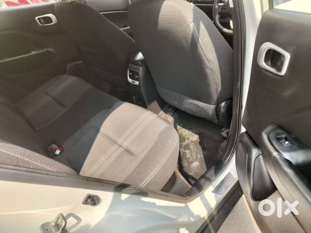 Hyundai Venue 1.2 S Plus, 2019, Petrol