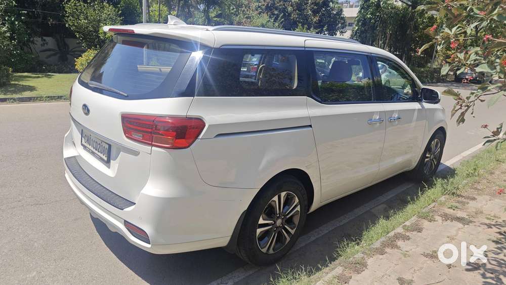 Kia Carnival Prestige, 2021, Diesel