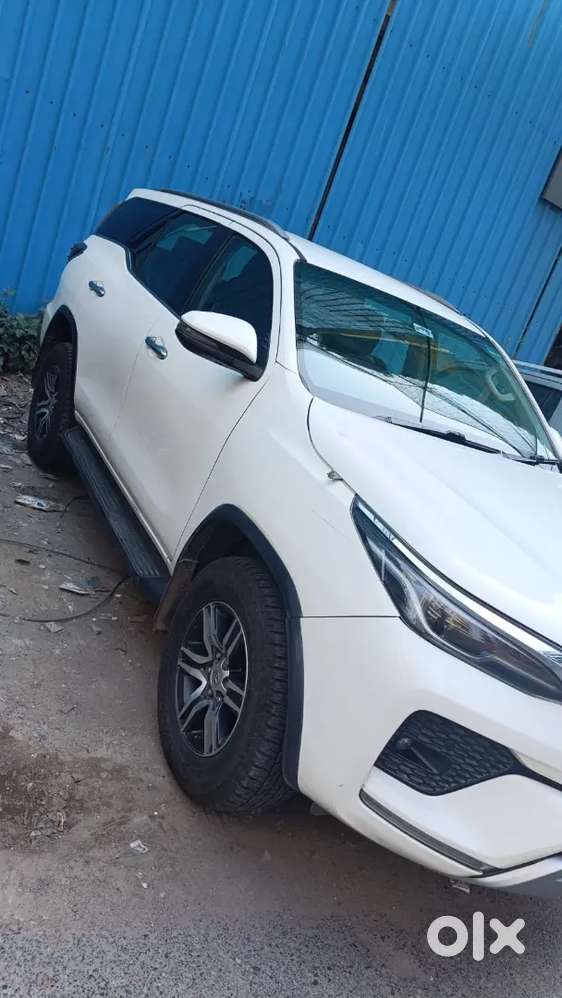 Toyota Fortuner Legender 2019