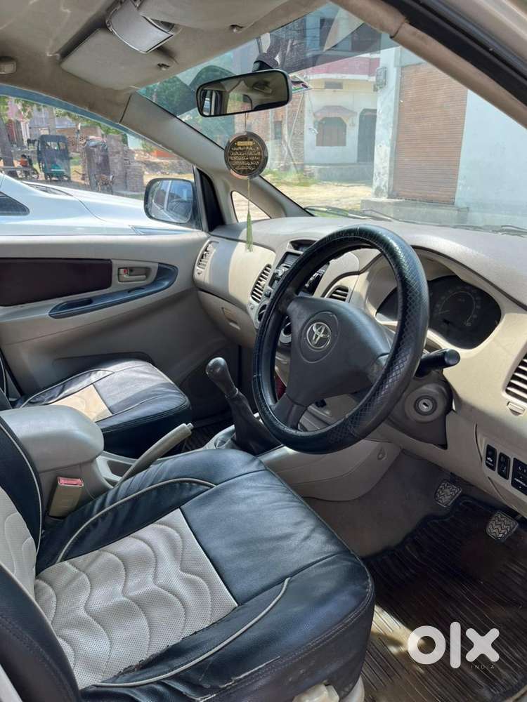 Toyota Innova Diesel 2010
