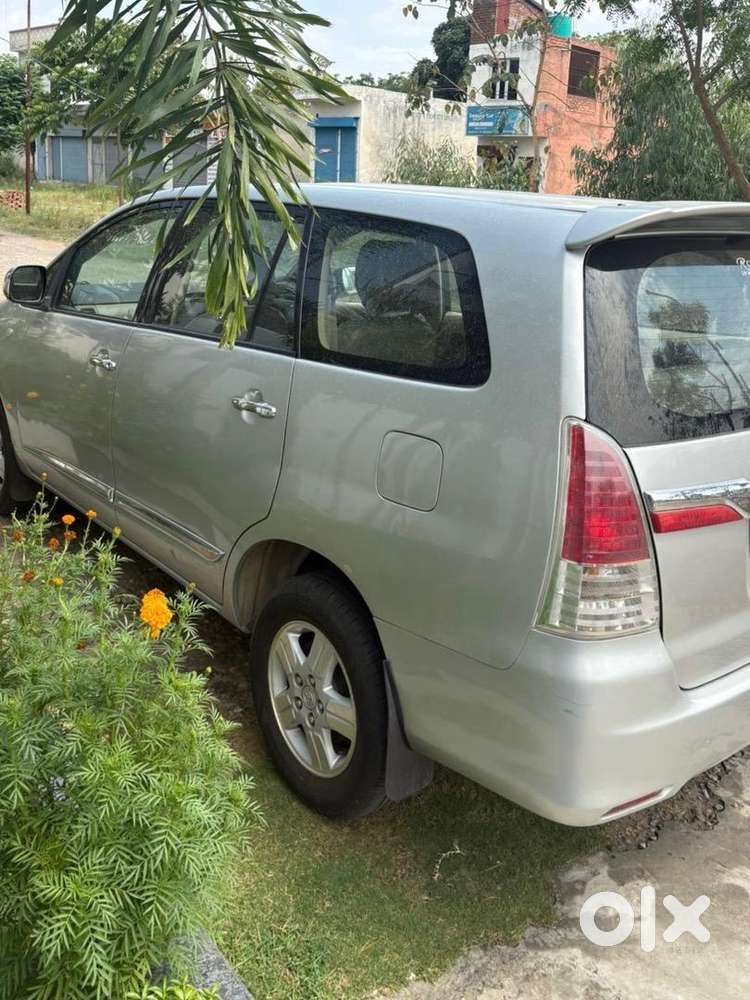 Toyota Innova 2008 Diesel Well Maintained