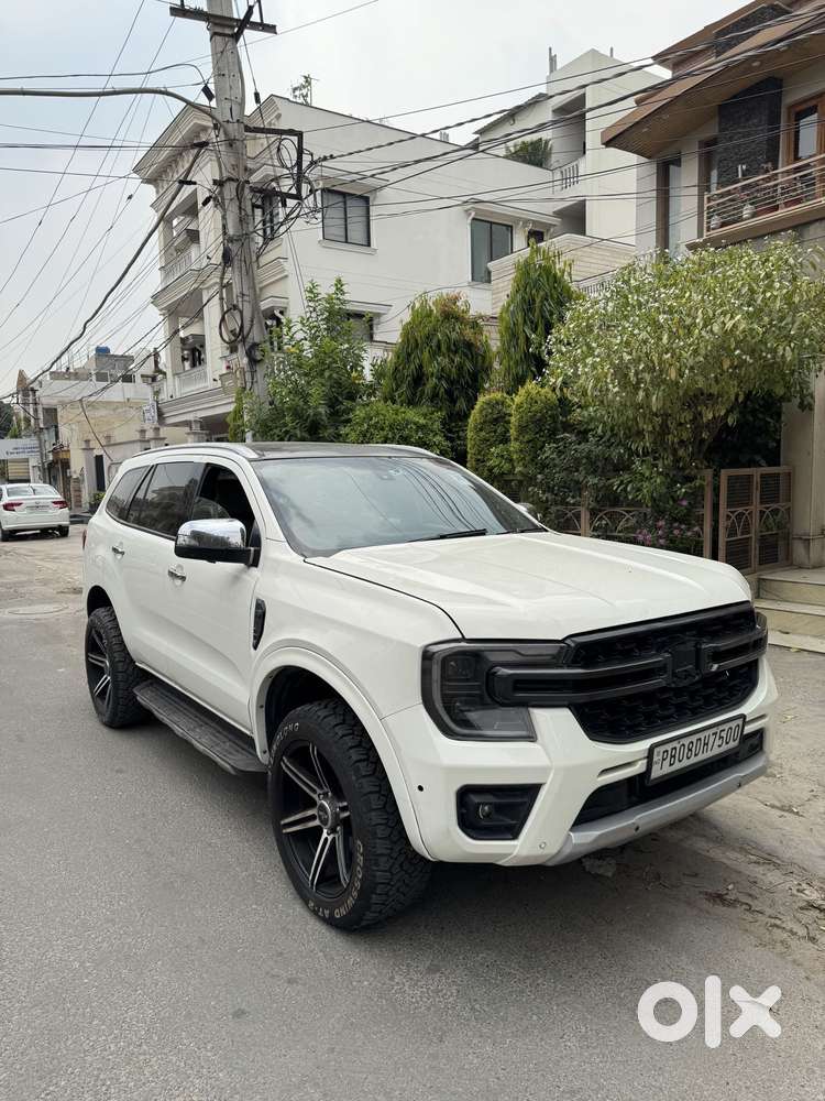 Ford Endeavour 3.2 Titanium At 4x4, 2016, Diesel