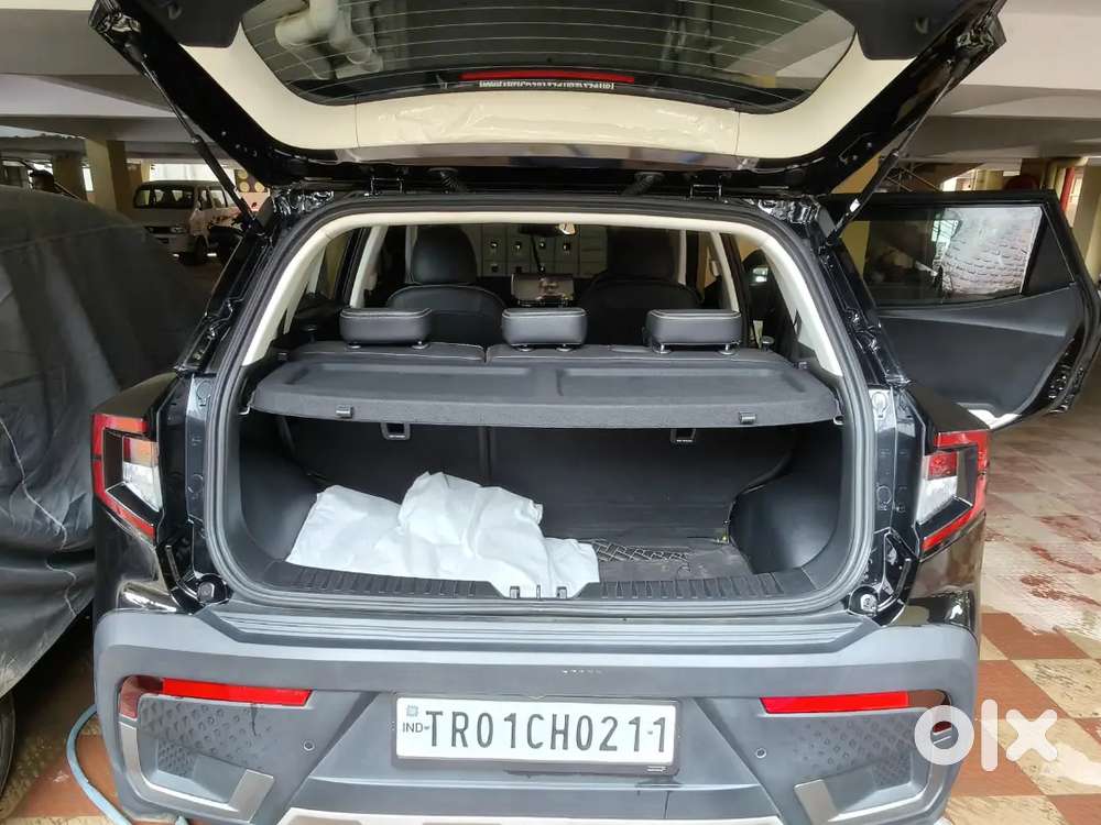 Mahindra Xuv 3xo Revx A 2025 Petrol 1730 Km Driven
