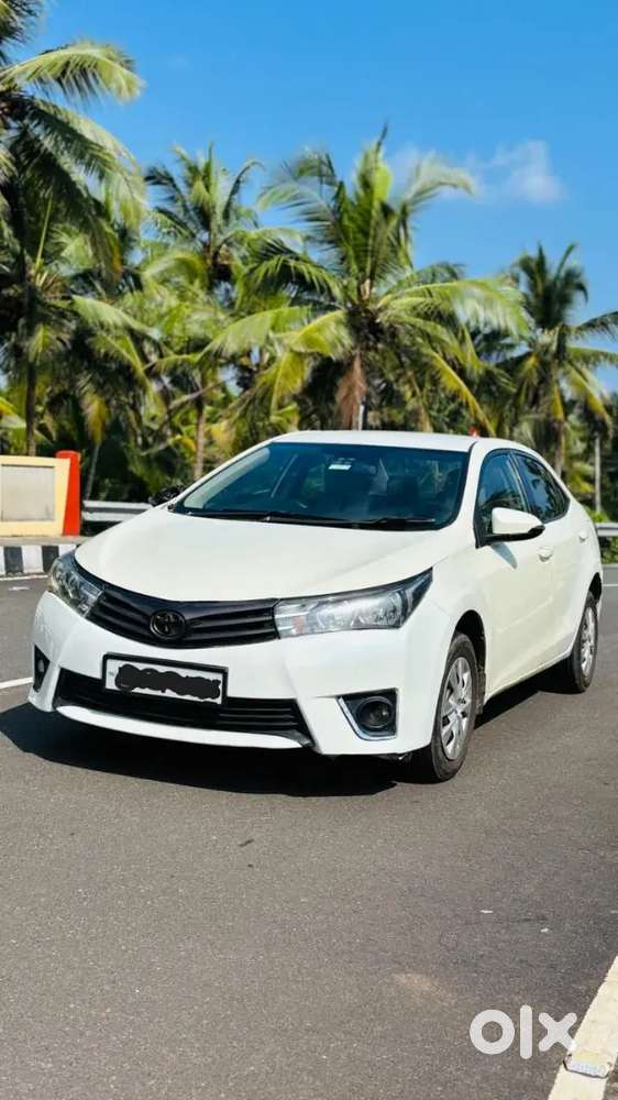 Toyota Corolla Altis 2015 Diesel 150000 Km Driven