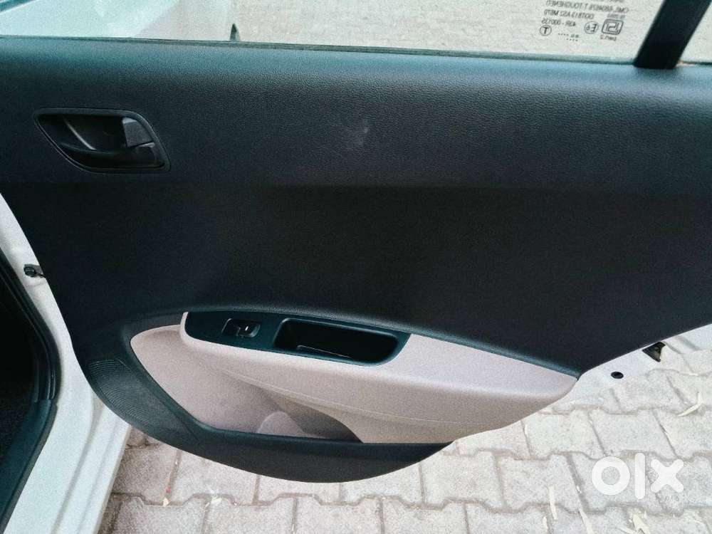 Hyundai Grand I10 Magna O At Petrol, 2017, Petrol