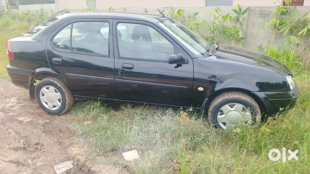 Ford Ikon, 2005, Petrol