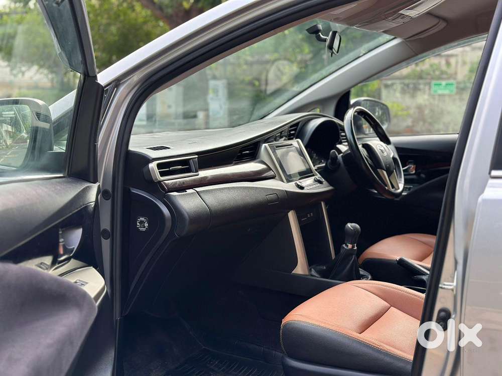 Toyota Innova Crysta