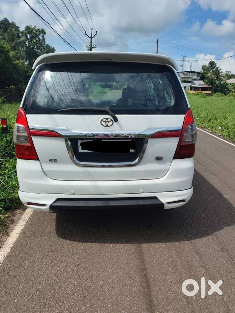 Toyota Innova 2.5 G (diesel) 7 Seater Bs Iv, 2015, Diesel