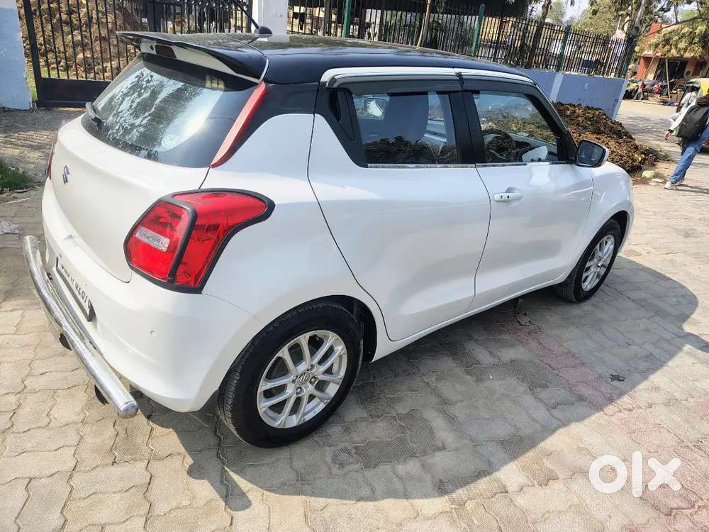 Maruti Suzuki Swift 2022 Petrol 33000 Km Driven With Cng