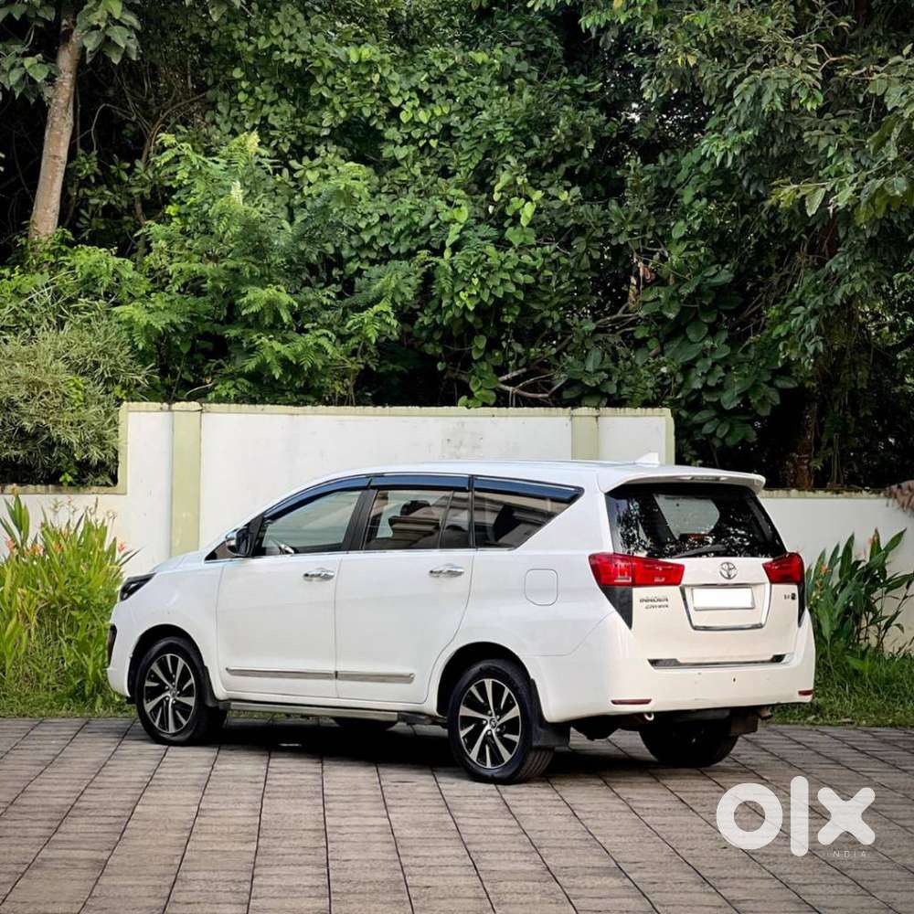 Toyota Innova Crysta 2.4 Gx Mt, 2016, Diesel