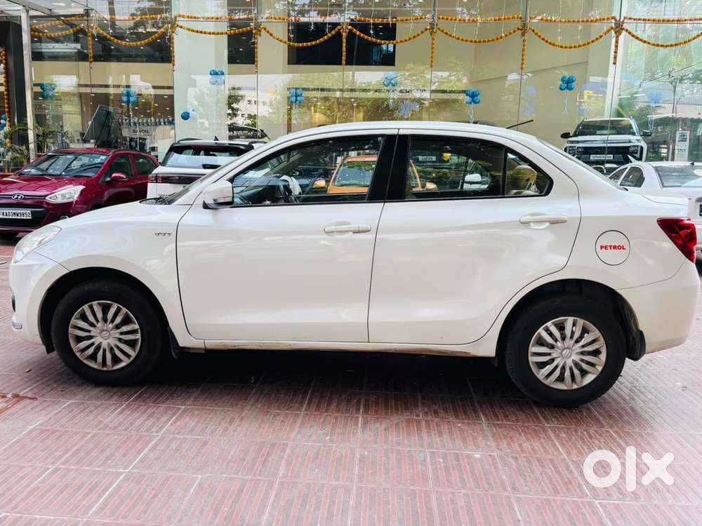 Maruti Suzuki Swift Dzire 1.2 Vxi, 2017, Petrol
