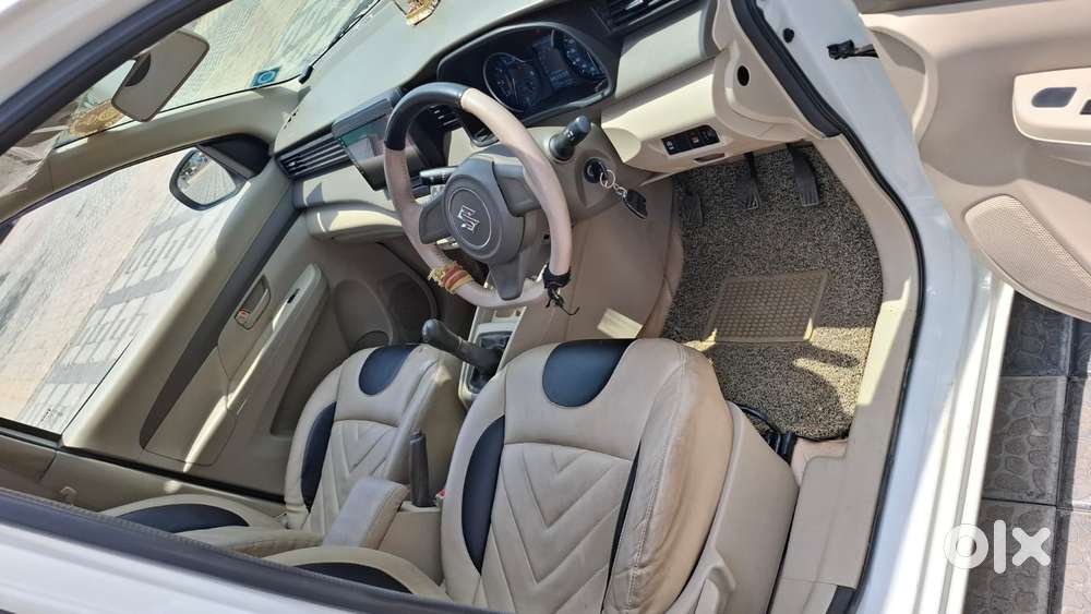 Maruti Suzuki Ertiga 1.5 Vxi, 2021, Petrol