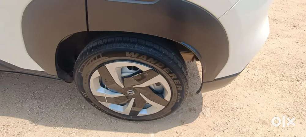 Nissan Magnite 1.0 2025