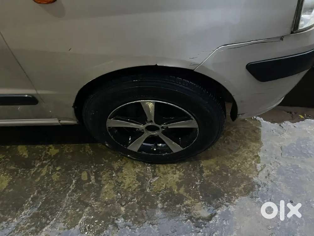 Good Condition H 4 Tyres New H