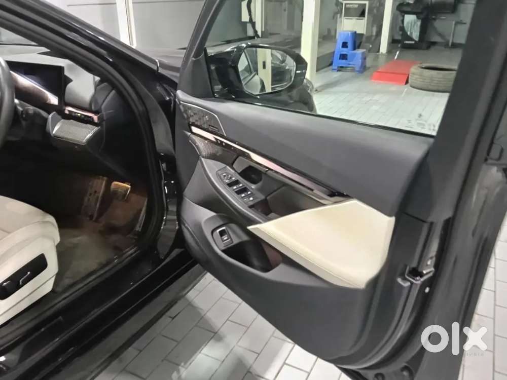 Rc Payment Bmw I5 2024 Electric 5365 Km Driven