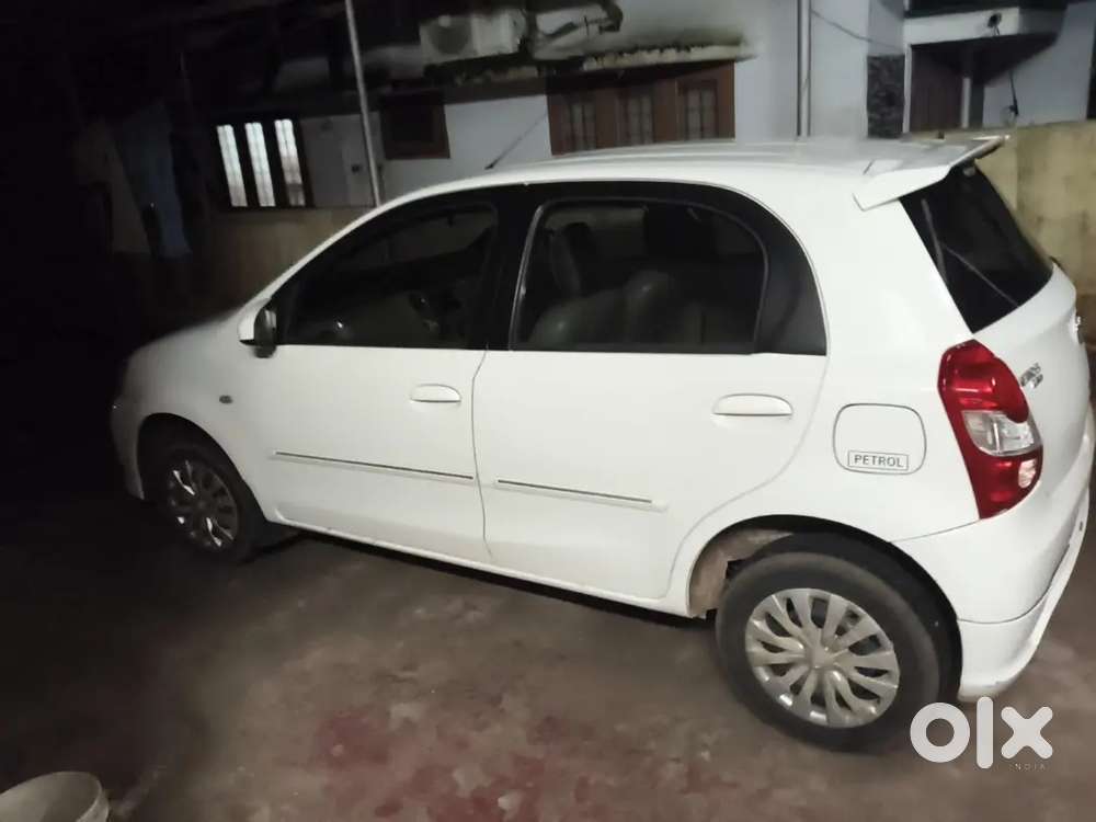 Toyota Etios Liva 2015