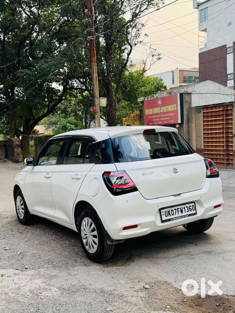 Maruti Suzuki Swift Vxi + Manual, 2024, Petrol