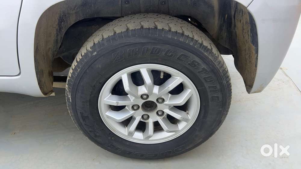 Mahindra Tuv 300 Mhawk100 T8, 2017, Diesel