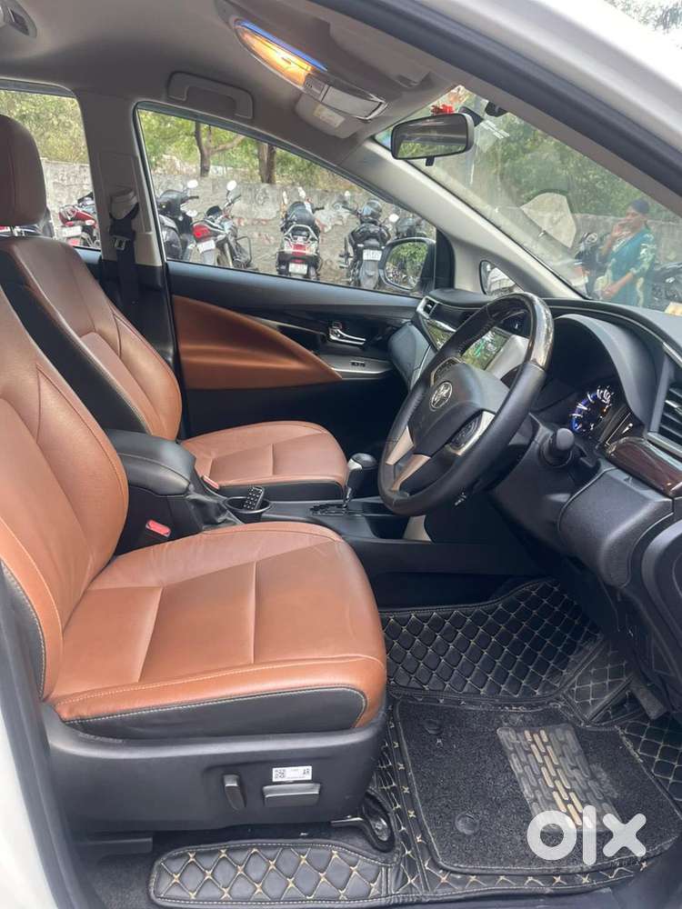 Toyota Innova Crysta, 2022, Petrol