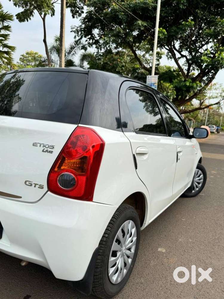 Toyota Etios Liva 2011-2012 G, 2012, Petrol