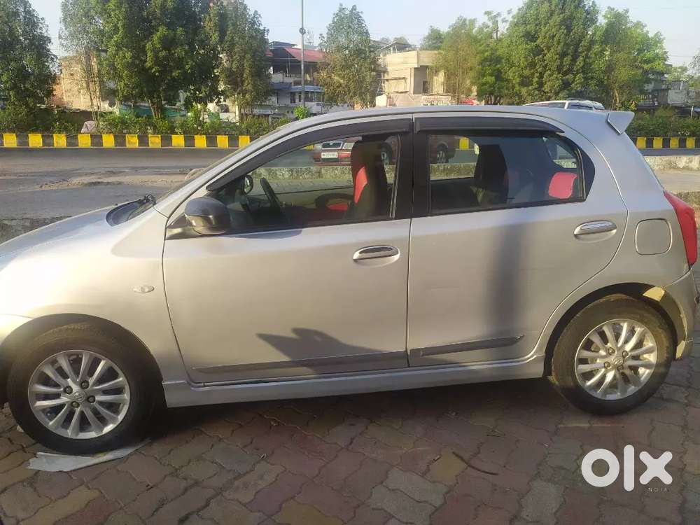 Toyota Etios Liva 2011 Petrol Well Maintained