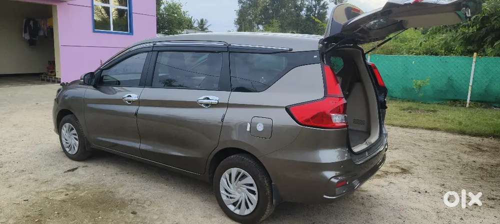 Maruti Suzuki Ertiga 1.5 Vxi 2016