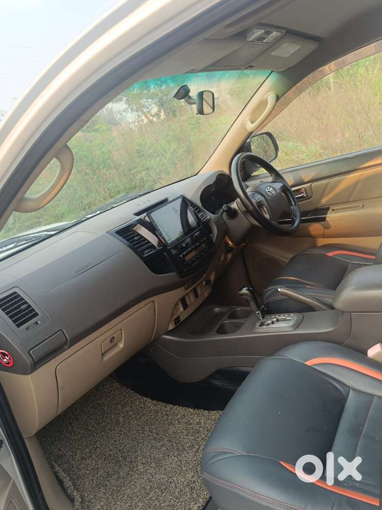 Toyota Fortuner 3.0 4x2 Automatic, 2012, Diesel