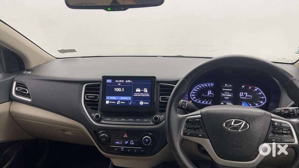 Hyundai Verna 1.5 Sx Ivt, 2022, Petrol