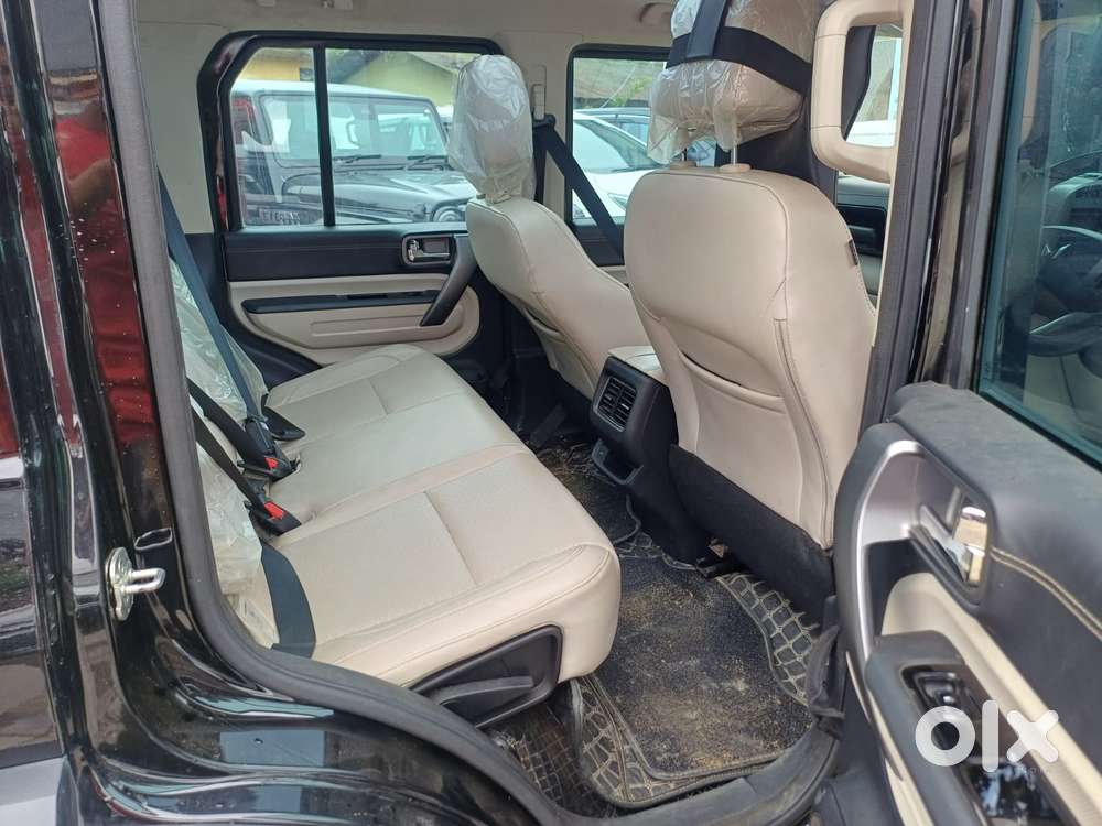 Mahindra Thar Roxx Ax7 L Diesel Mt 2wd, 2025, Diesel