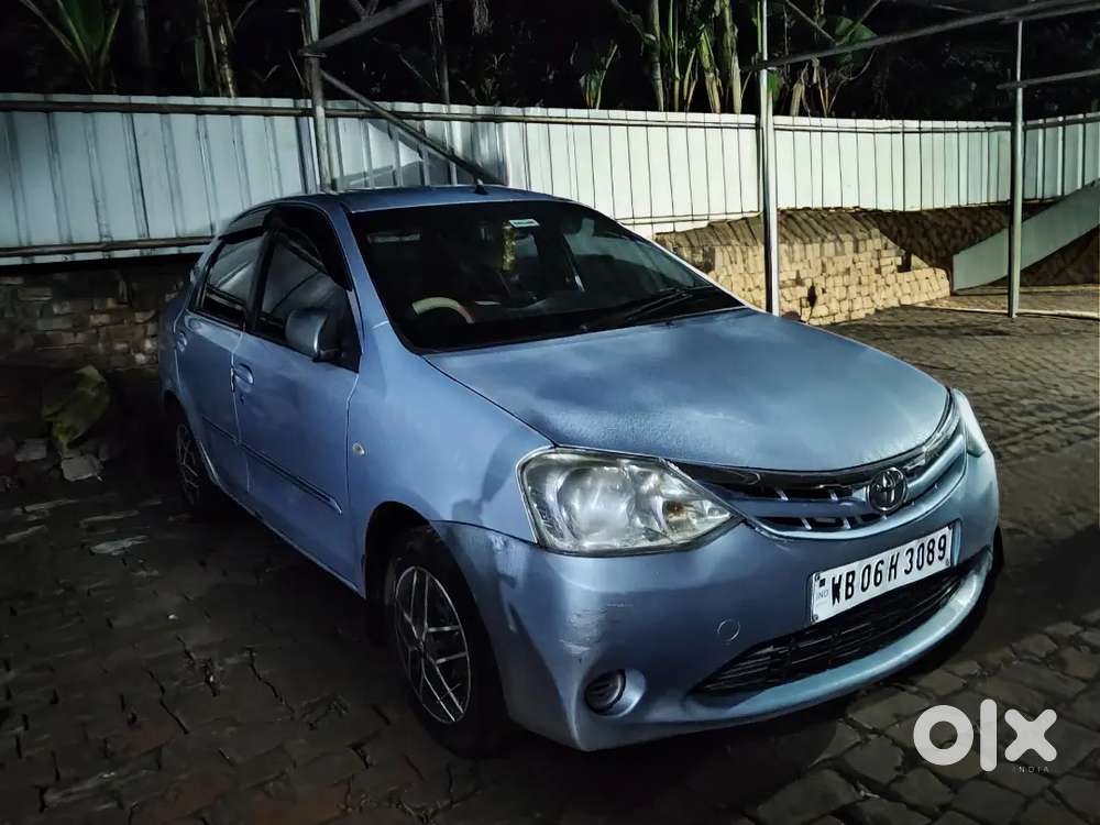 Toyota Etios [2011] 1.5 G Cng Hy.