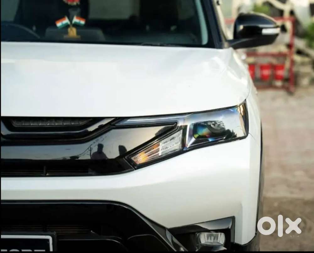 Maruti Suzuki Brezza 2024 Petrol 10000 Km Driven