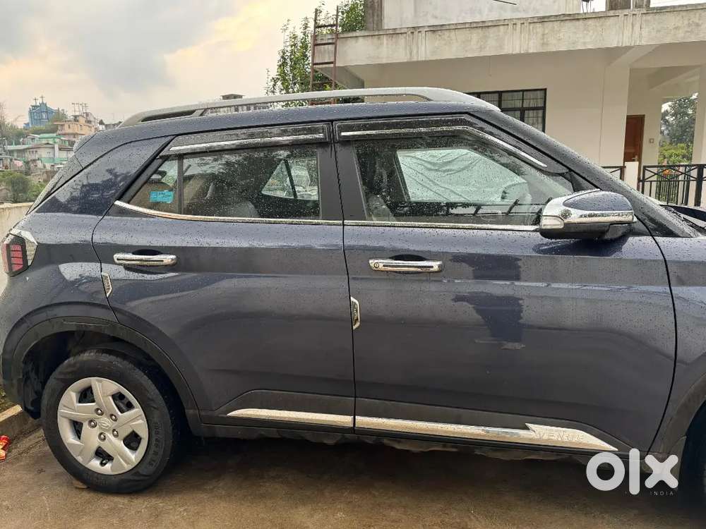 Hyundai Venue 2022 Petrol 38850 Km Driven
