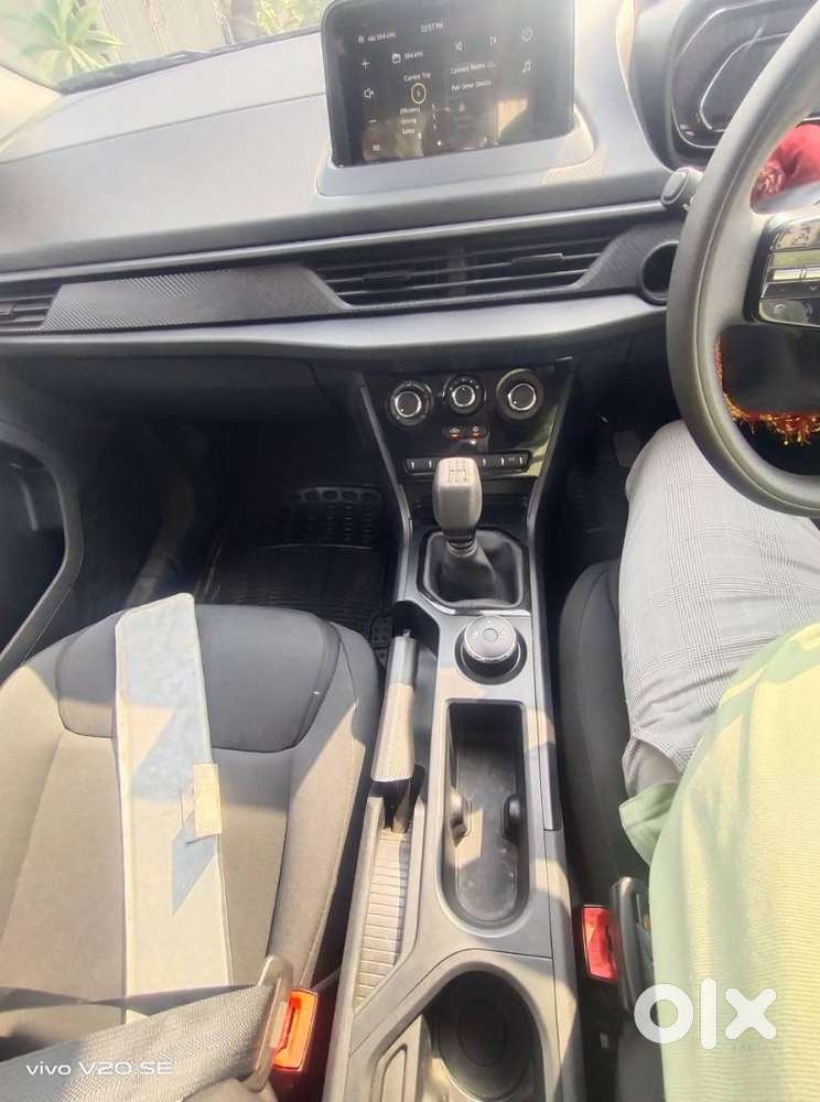 Tata Nexon Smart Plus S 1.2 Revotron Petrol 5 Mt, 2023, Petrol
