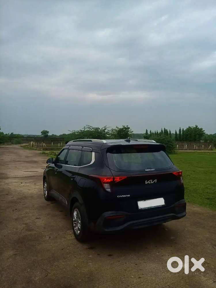 Kia Carens G 7-seater Manual Petrol 2025