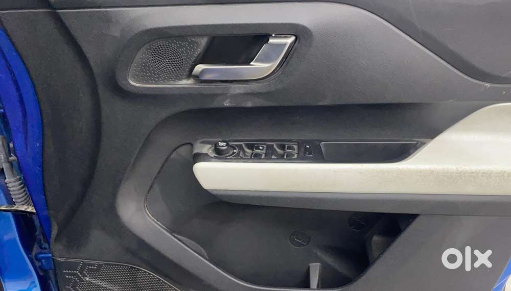 Tata Punch 1.2 Revotron Creative Amt Dual Tone, 2023, Petrol