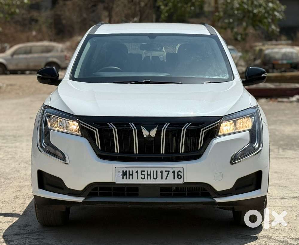 Mahindra Xuv700 2.0 Mx Petrol Mt 5 Str, 2022, Petrol
