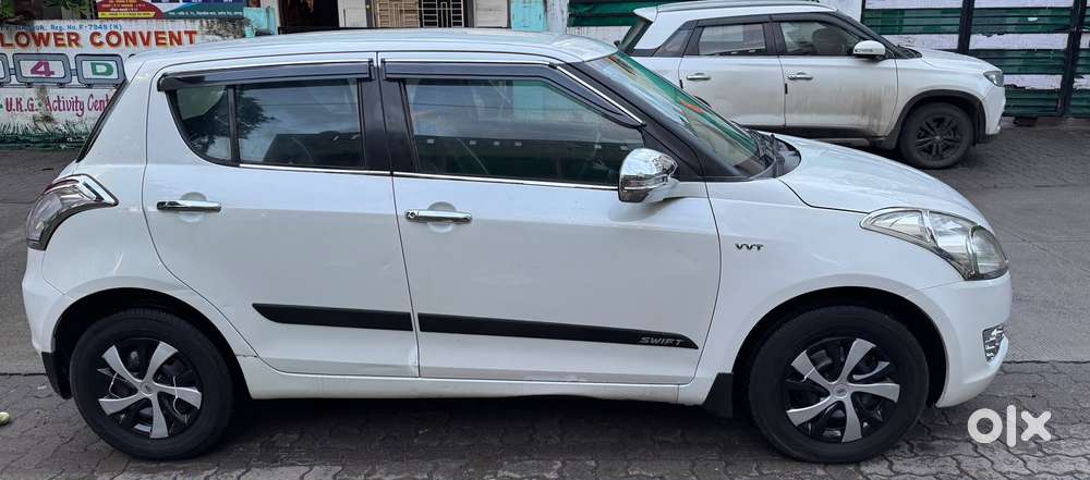 Maruti Suzuki Swift Vxi, 2012, Petrol