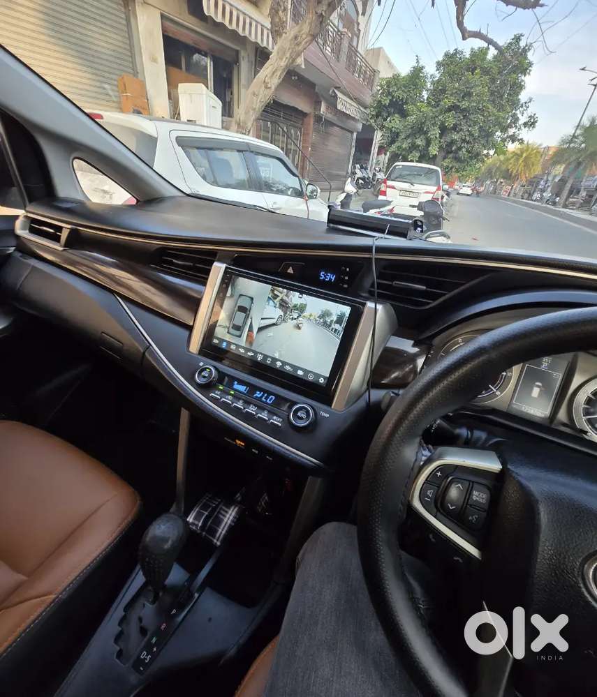 2016 Toyota Innova Crysta 2.8 Z