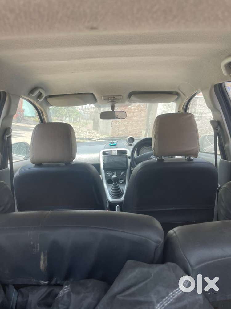 Maruti Ritz Vxi 2011