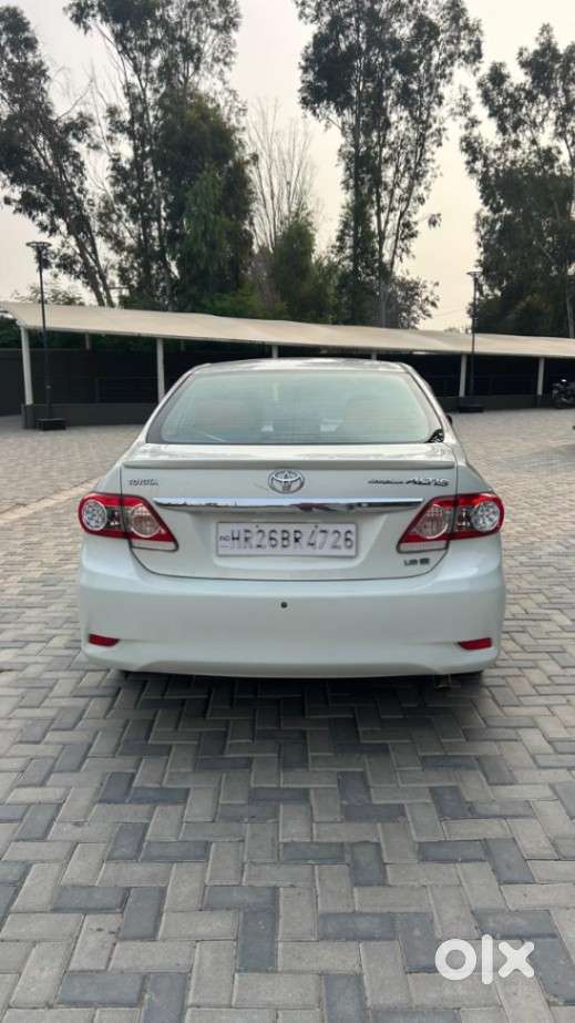 Toyota Corolla Altis 1.8 J, 2012
