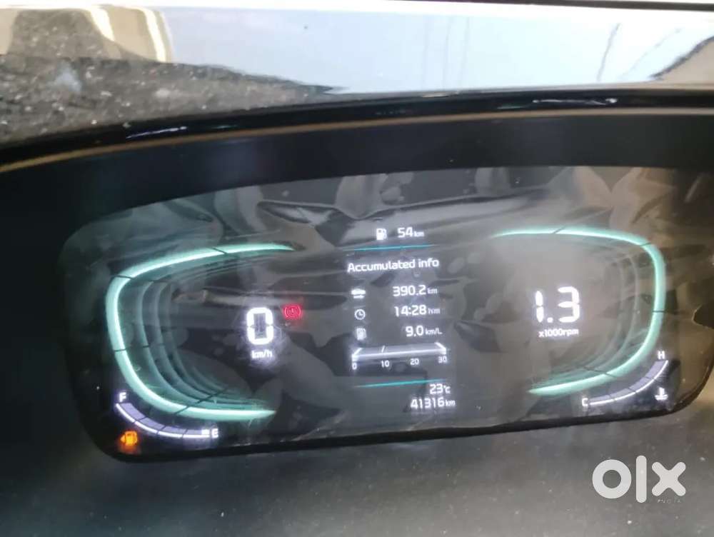 Kia Carens 2022 Petrol 41325 Km Driven