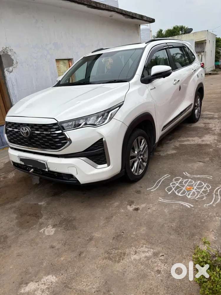 Toyota Innova Hycross 2023 Hybrid Zx