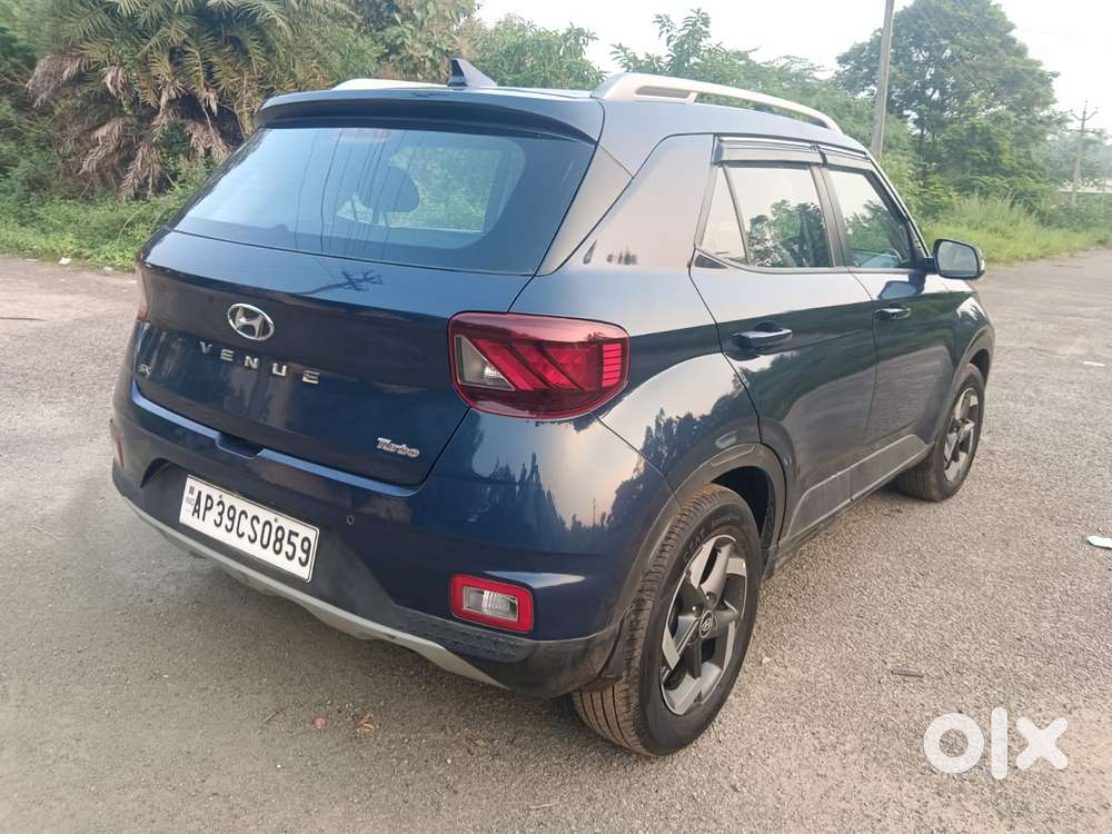 Hyundai Venue, 2021, Petrol
