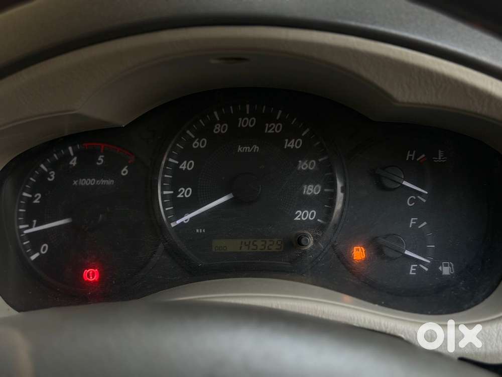 Toyota Innova 2.5 G (diesel) 8 Seater Bs Iv, 2013, Diesel