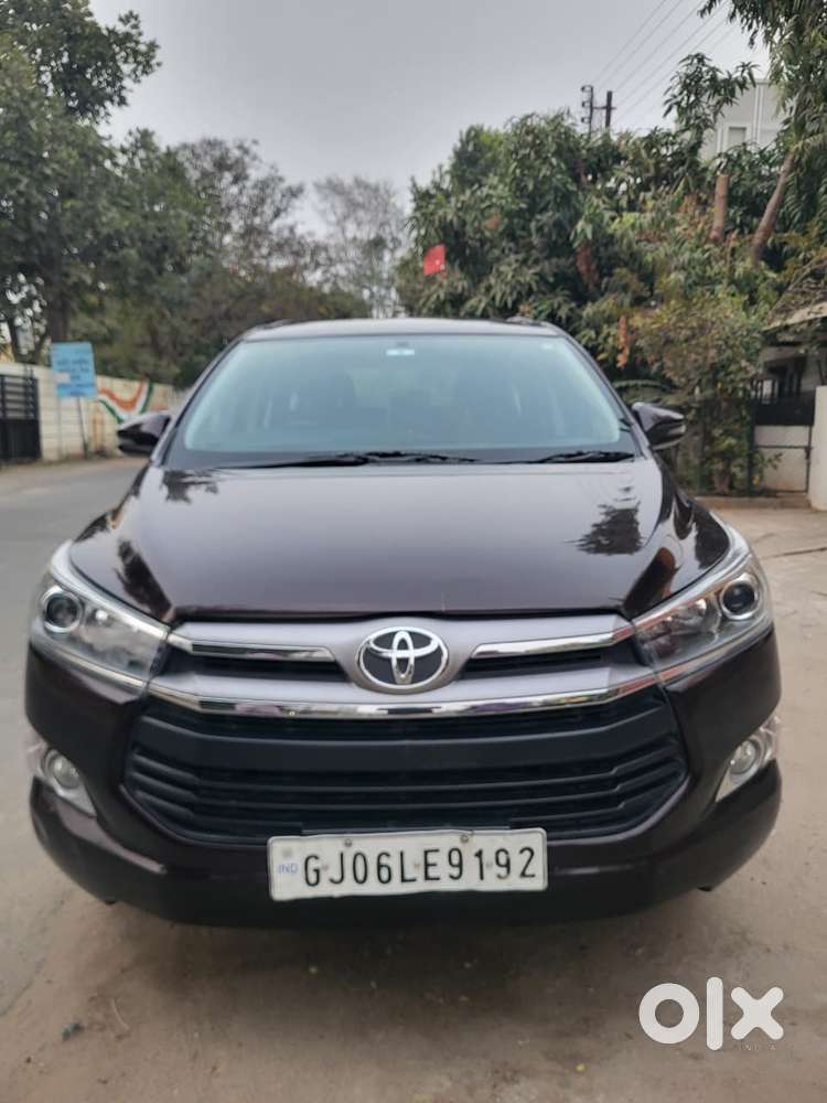 Toyota Innova Crysta 2.4 Vx Mt 8s, 2017, Diesel