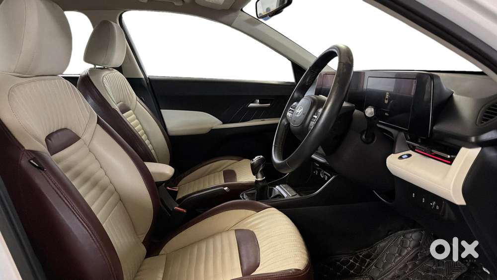 Hyundai Verna 1.5 Mpi Mt Sx (o), 2024, Petrol